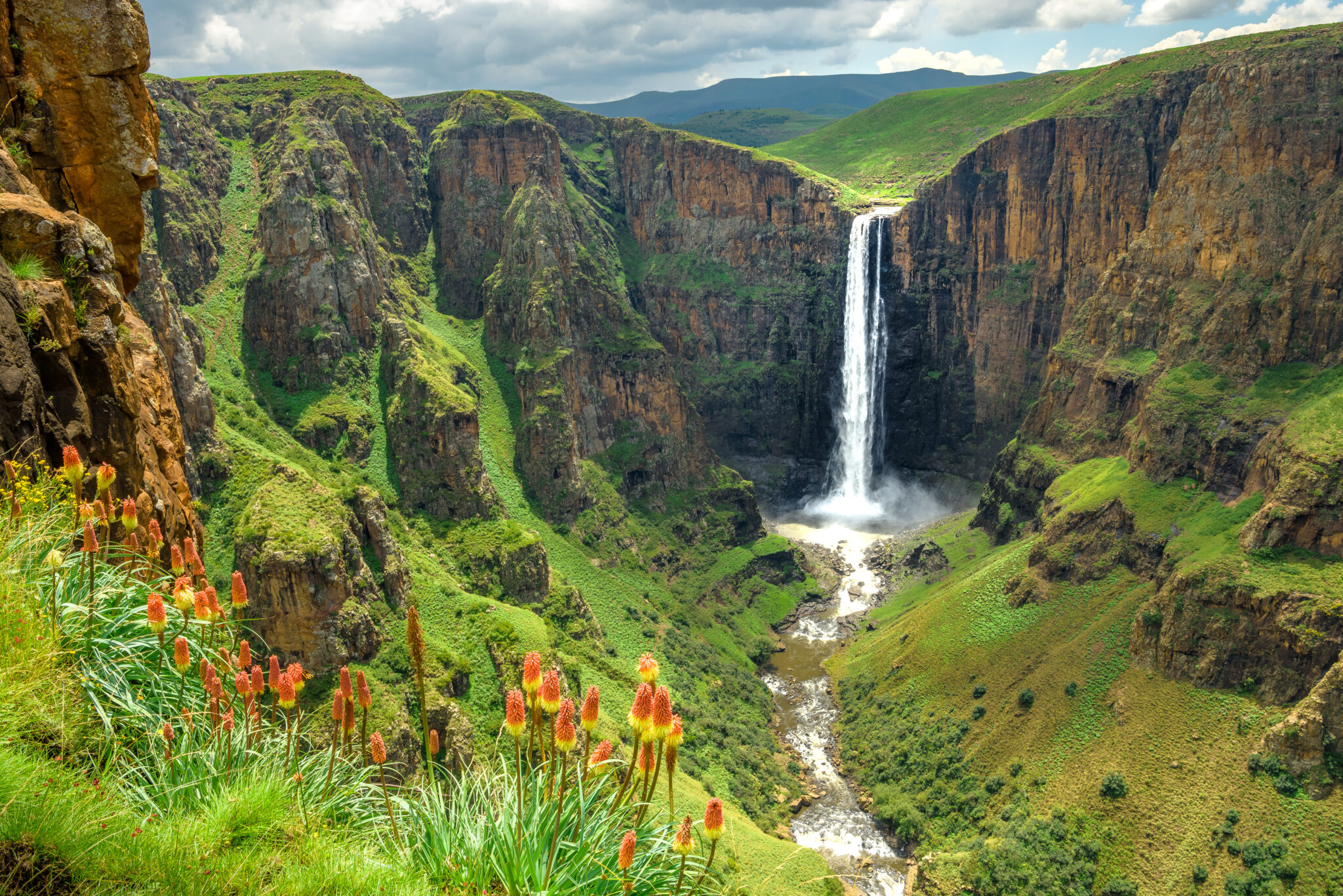Maletsunyane,Falls,In,Lesotho,Africa.,Most,Beautiful,Waterfall,In,The