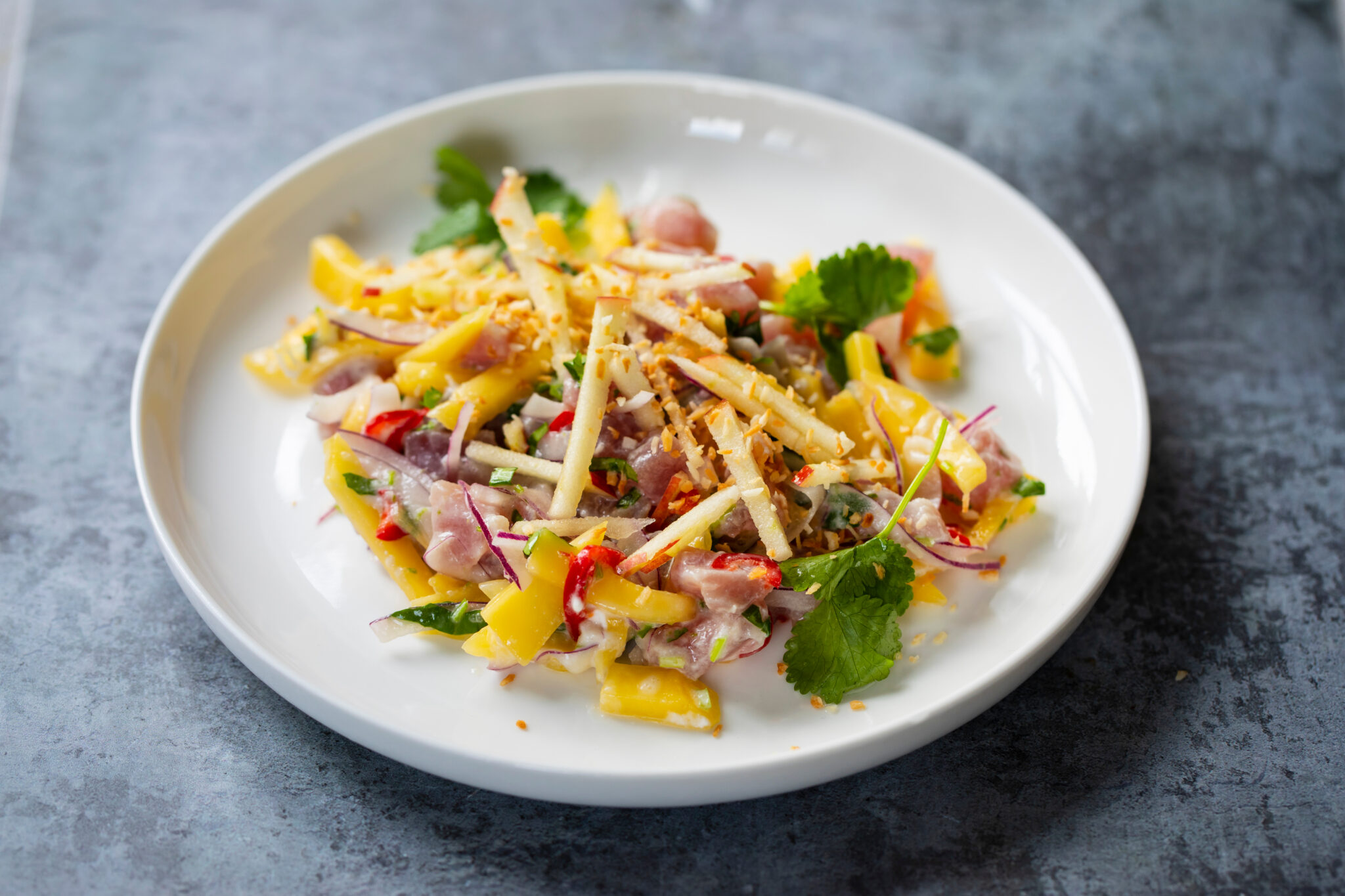 Tuna,Ceviche,With,Coconut,Milk,,Mango,,Chilli,And,Lime,Juice