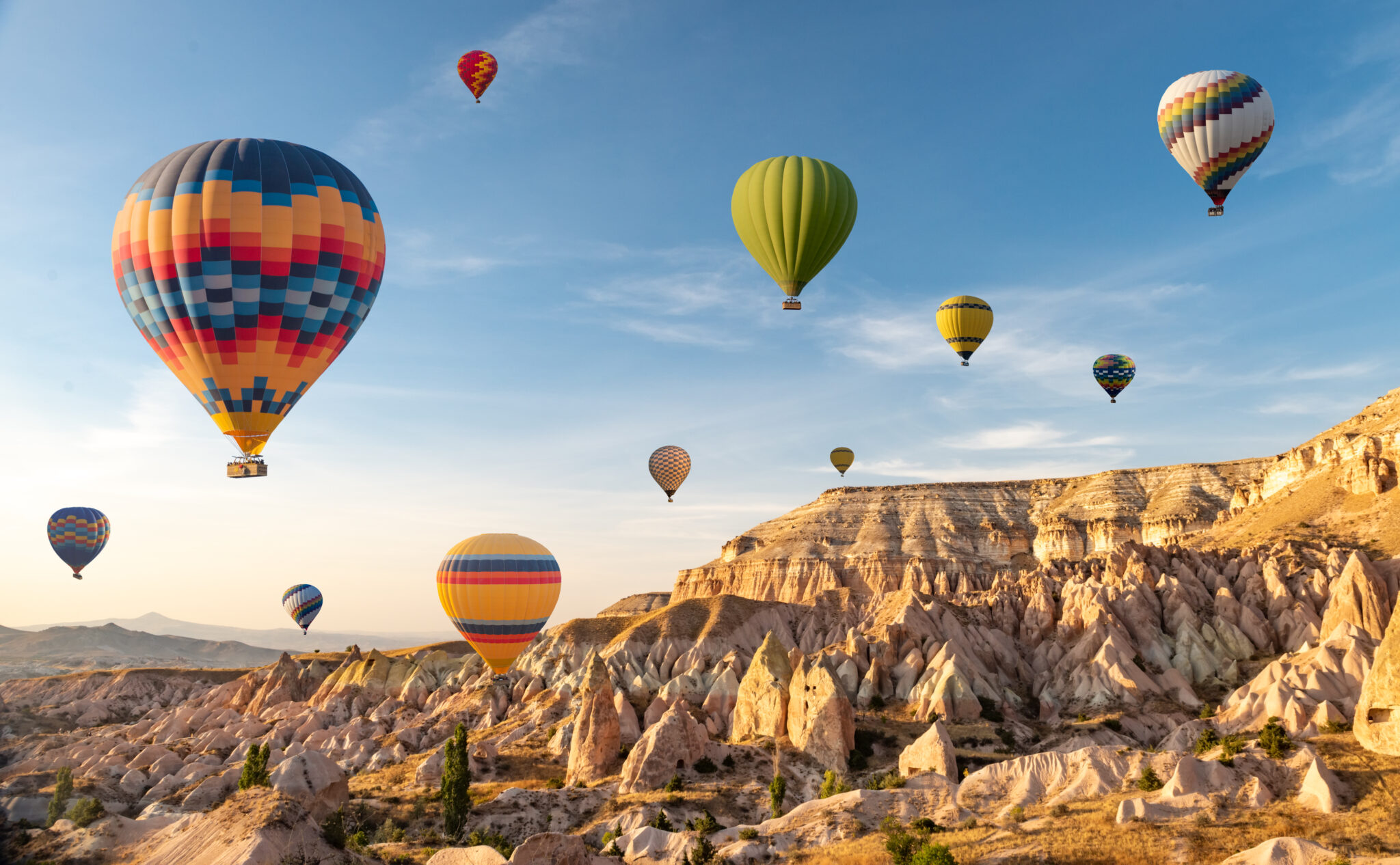 Hot,Air,Balloons,Flying,In,Sunset,Sky,Cappadocia,,Goreme,,Turkey.