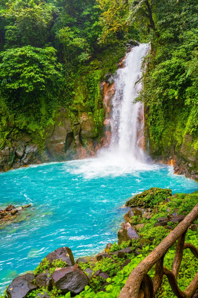 rio-celeste-waterfall-pond-tenorio-volcano